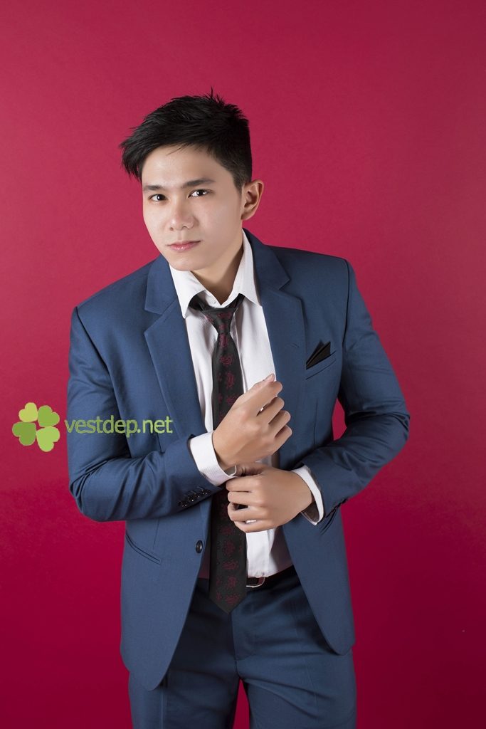 Bộ vest cưới màu xanh ve chai