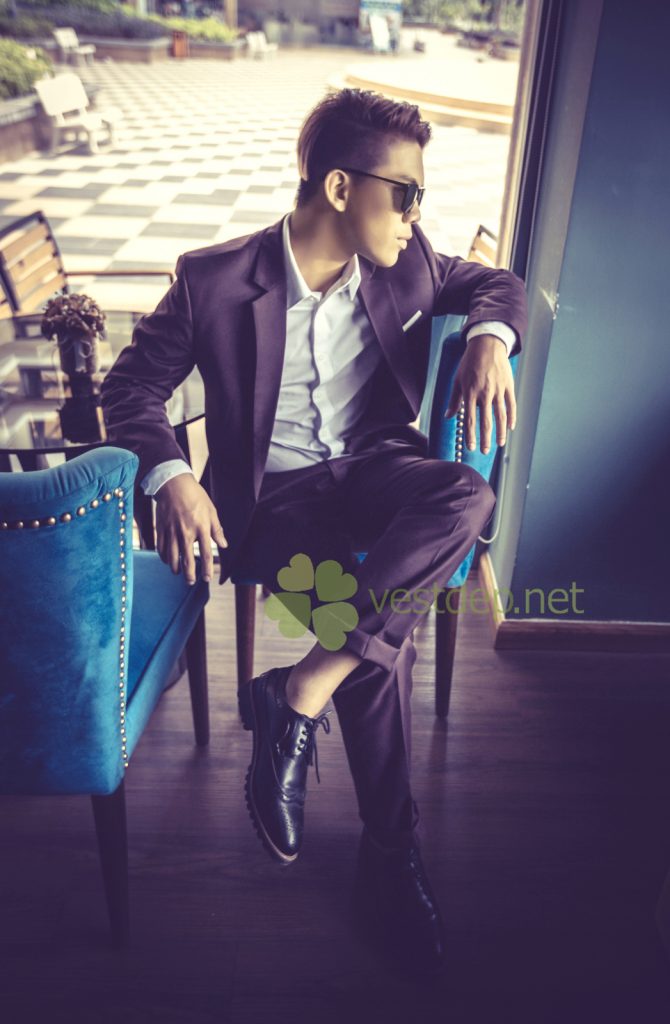 Bộ vest nam đỏ rượi