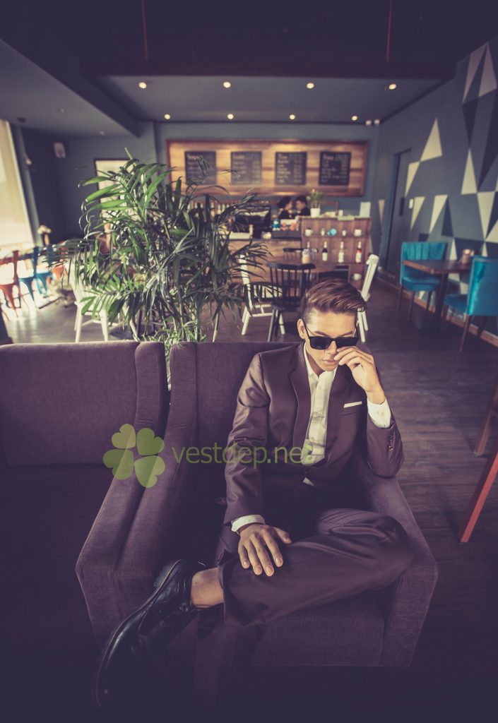 Áo vest nam mua ở đâu đẹp tại Sài Gòn