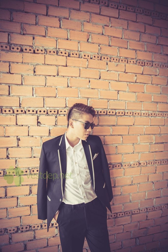 vest cưới màu đen viền bạc