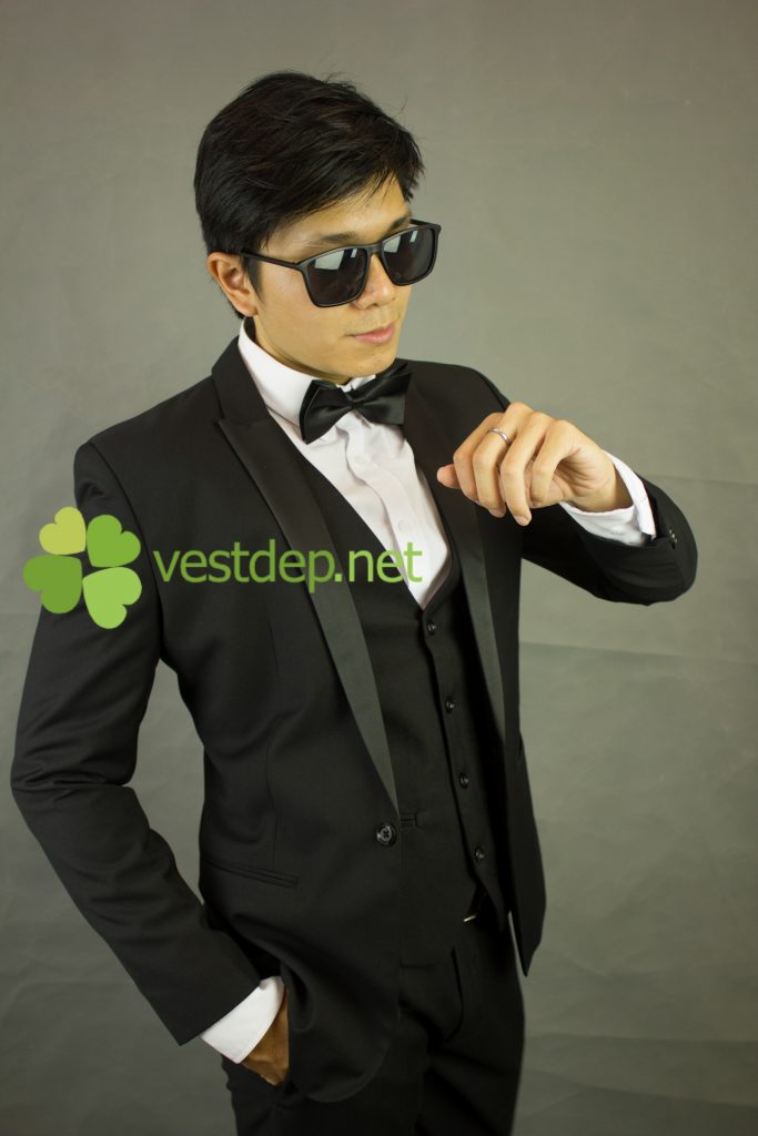 da-mat-voi-nhung-mau-ao-vest-cong-so-dep-an-tuong