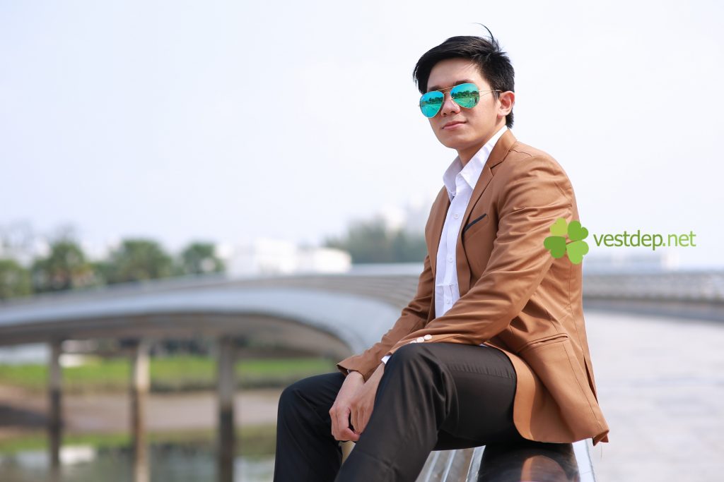 chuyen-gia-tu-van-chon-may-vest-nam-cao-cap-theo-dang-nguoi-3