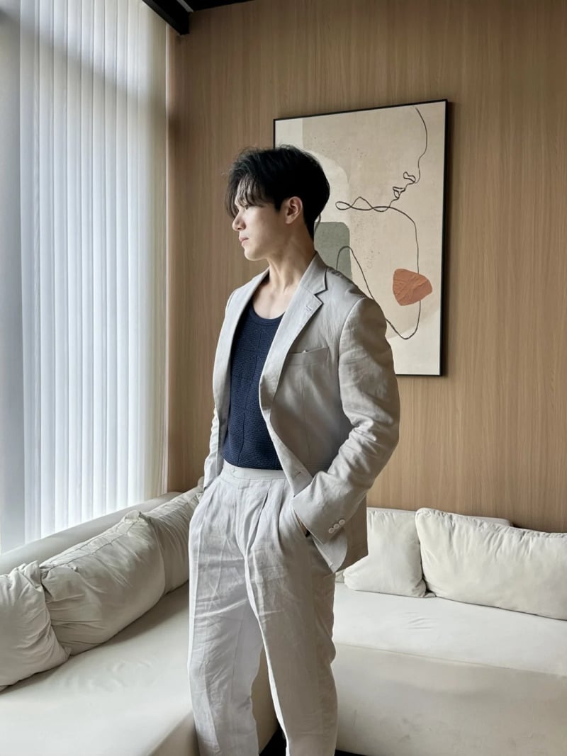 Nam giới diện áo vest pastel Hàn Quốc trẻ trung