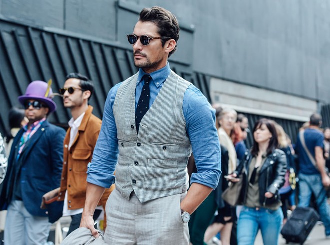 Vest slim fit phong cách street style Paris hiện đại